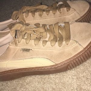 In great condition, Puma Suede peanut butter color